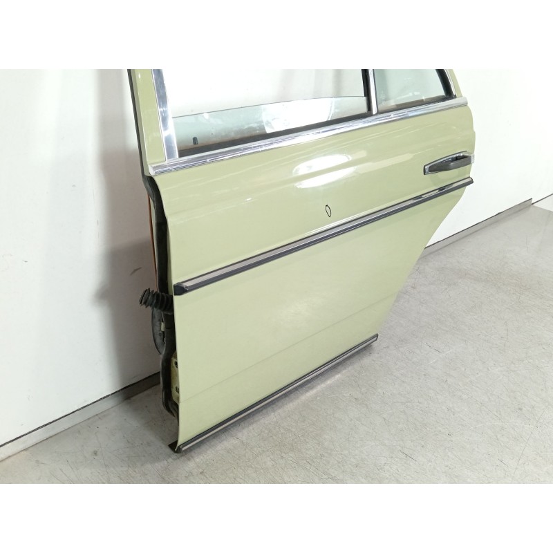 Recambio de puerta trasera izquierda para mercedes-benz 123 sedán (w123) 300 d (123.130) referencia OEM IAM W123  