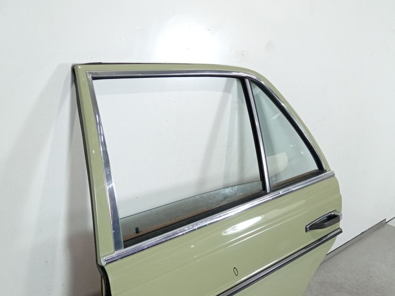 Recambio de puerta trasera izquierda para mercedes-benz 123 sedán (w123) 300 d (123.130) referencia OEM IAM W123  