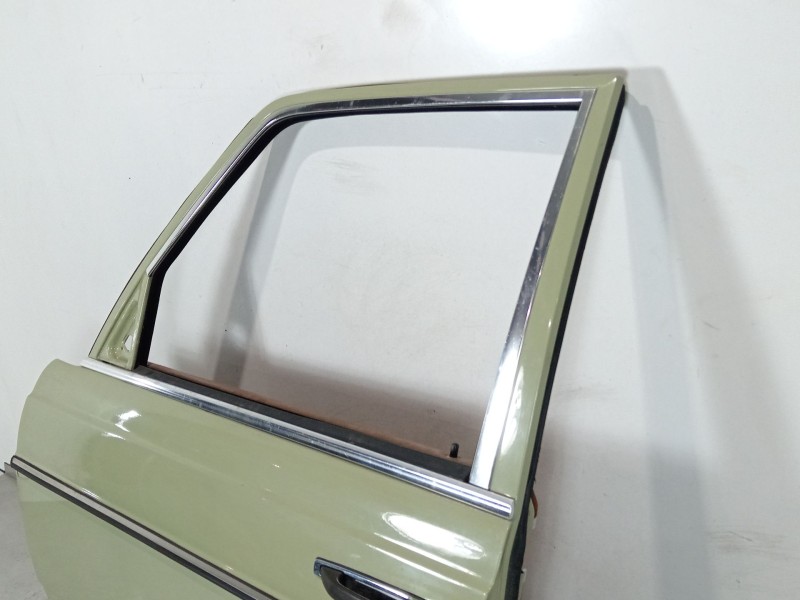 Recambio de puerta delantera izquierda para mercedes-benz 123 sedán (w123) 300 d (123.130) referencia OEM IAM W123  