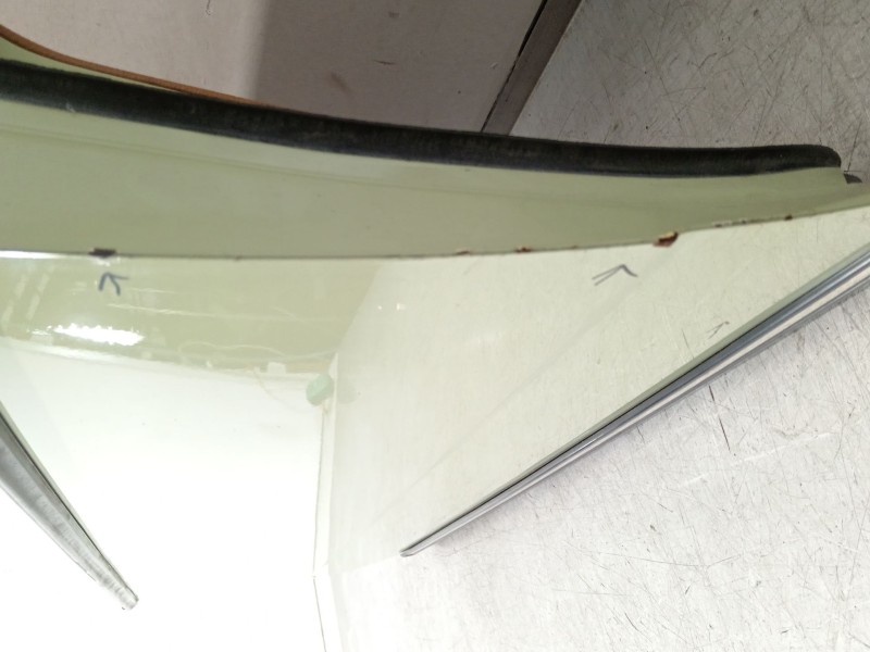 Recambio de puerta delantera izquierda para mercedes-benz 123 sedán (w123) 300 d (123.130) referencia OEM IAM W123  