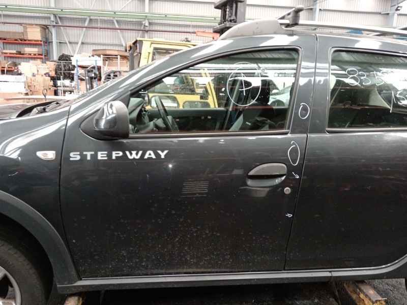 Recambio de puerta delantera izquierda para dacia sandero ii (b8_) tce 90 (b8m1, b8ma) referencia OEM IAM   