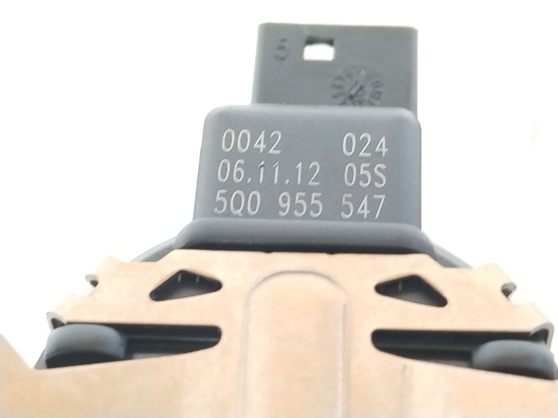 Recambio de sensor para volkswagen golf vii (5g1, bq1, be1, be2) 1.6 tdi referencia OEM IAM 5Q0955547  