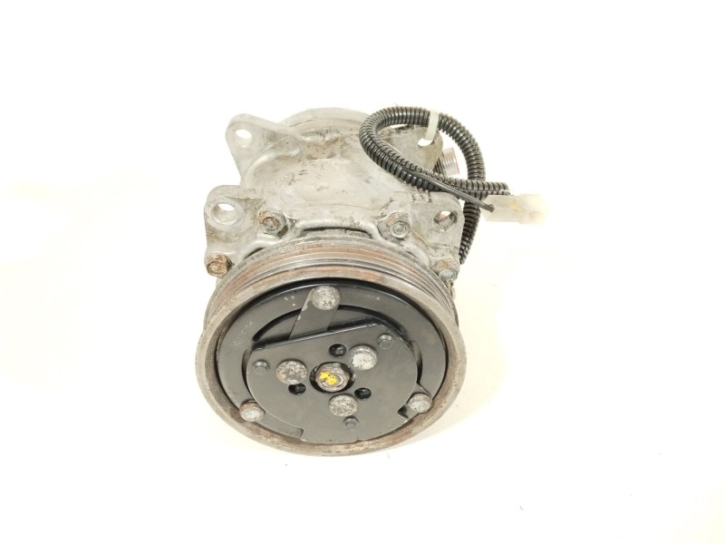 Recambio de compresor aire acondicionado para hyundai h-1 furgoneta (a1) 2.5 td referencia OEM IAM 977014A300  