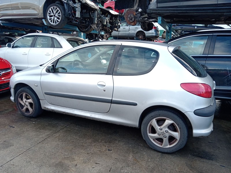 peugeot 206 hatchback (2a/c) del año 2002