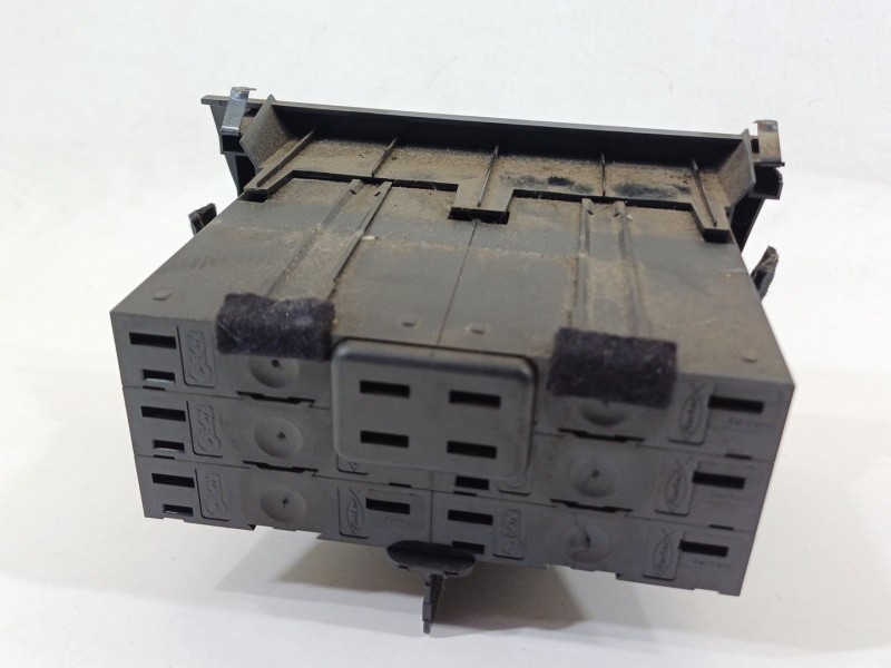 Recambio de moldura para seat ibiza ii (6k1) 1.9 sdi referencia OEM IAM 6K1864117  