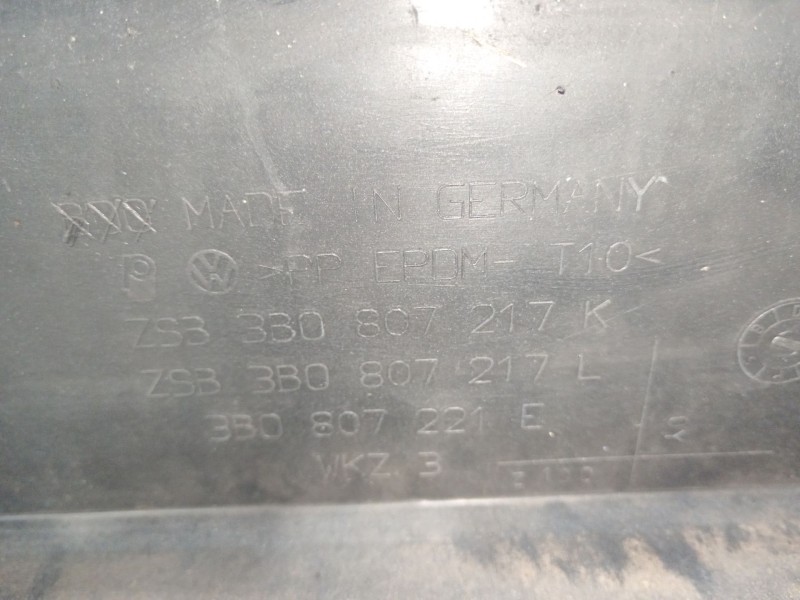 Recambio de paragolpes delantero para volkswagen passat b5.5 (3b3) 1.9 tdi referencia OEM IAM 3B0807217  