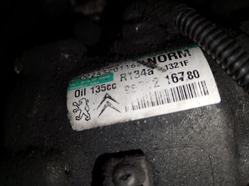 Recambio de compresor aire acondicionado para peugeot 5008 (0u_, 0e_) 1.6 hdi referencia OEM IAM 9671216780 SD7C16 