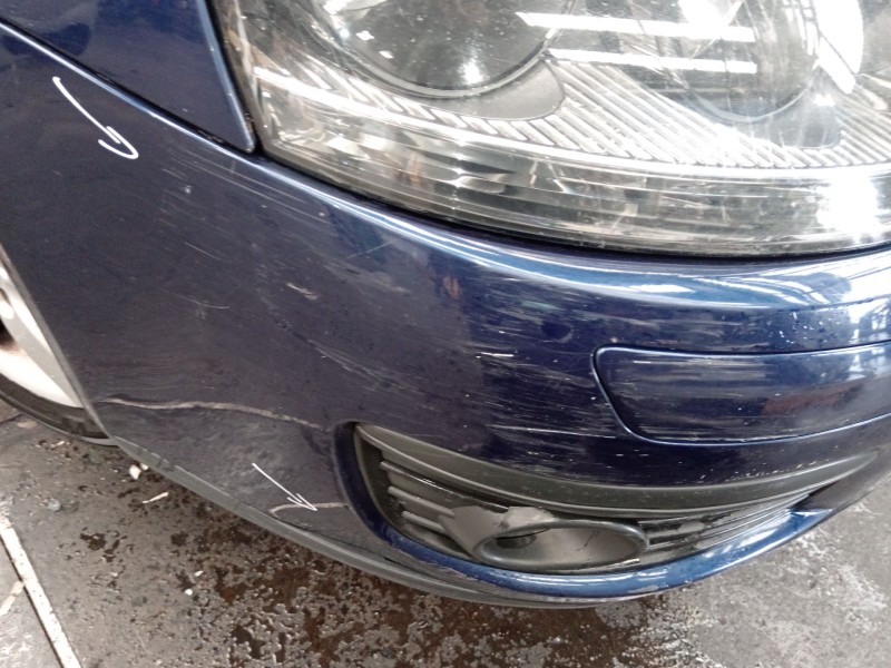 Recambio de paragolpes delantero para volkswagen golf v (1k1) 1.4 tsi referencia OEM IAM 1K0807221  