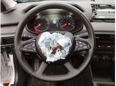 Recambio de volante para dacia sandero iii 1.0 tce 90 referencia OEM IAM 484007754R  