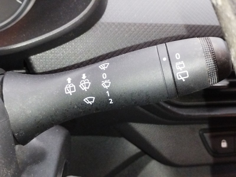 Recambio de mando luces para dacia sandero iii 1.0 tce 90 referencia OEM IAM 255671005R 255543182R 