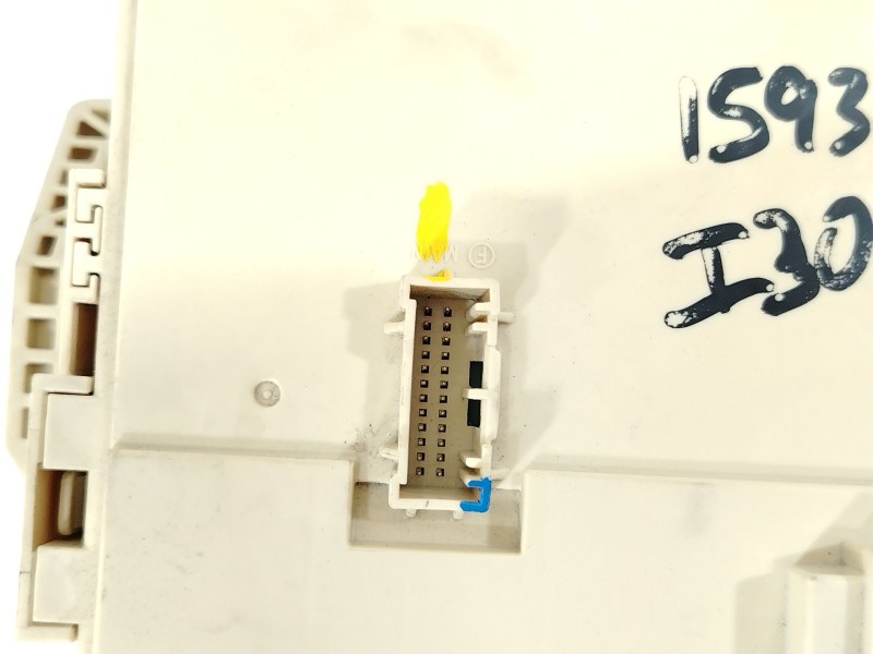 Recambio de caja reles / fusibles para hyundai i30 (pde, pd, pden) 1.6 crdi referencia OEM IAM 91950G4350  