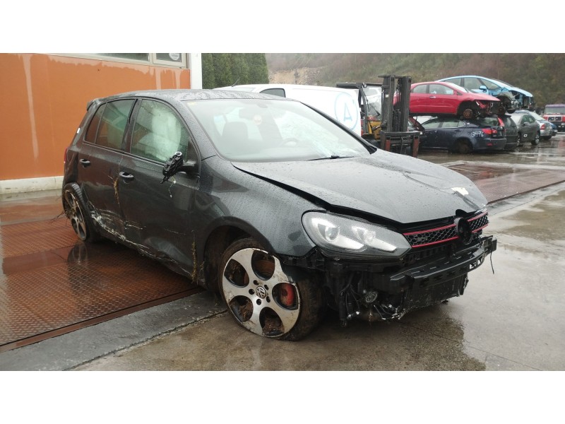 volkswagen golf vi (5k1) del año 2010