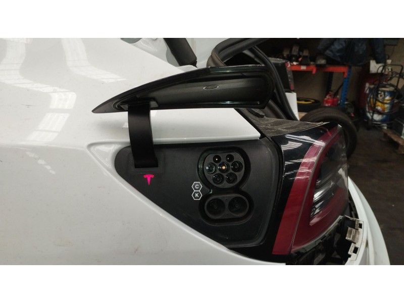 Recambio de tapa exterior combustible para tesla model 3 (5yj3) ev referencia OEM IAM 150551400D 147660800D 147884400A