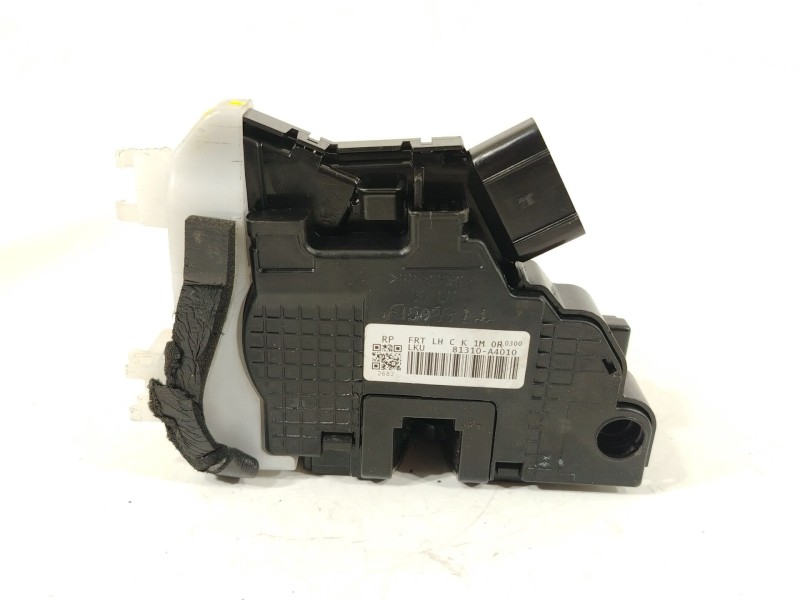 Recambio de cerradura puerta delantera izquierda para kia carens iv 1.6 gdi referencia OEM IAM 81310A4010  