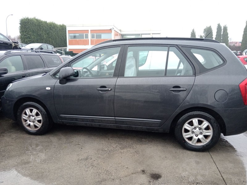 kia carens iii monospace (un) del año 2007