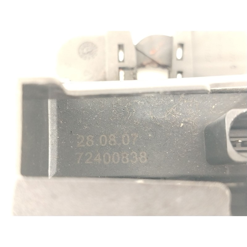 Recambio de cerradura maletero / porton para volkswagen golf v (1k1) 1.9 tdi referencia OEM IAM 1K6827505C 3C9827645A 