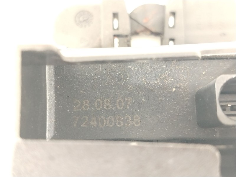 Recambio de cerradura maletero / porton para volkswagen golf v (1k1) 1.9 tdi referencia OEM IAM 1K6827505C 3C9827645A 