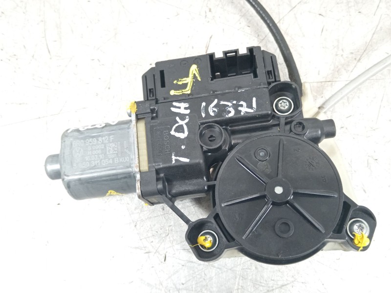 Recambio de elevalunas trasero derecho para volkswagen polo v (6r1, 6c1) 1.2 tsi referencia OEM IAM 6R4839462E 6R0959812F 