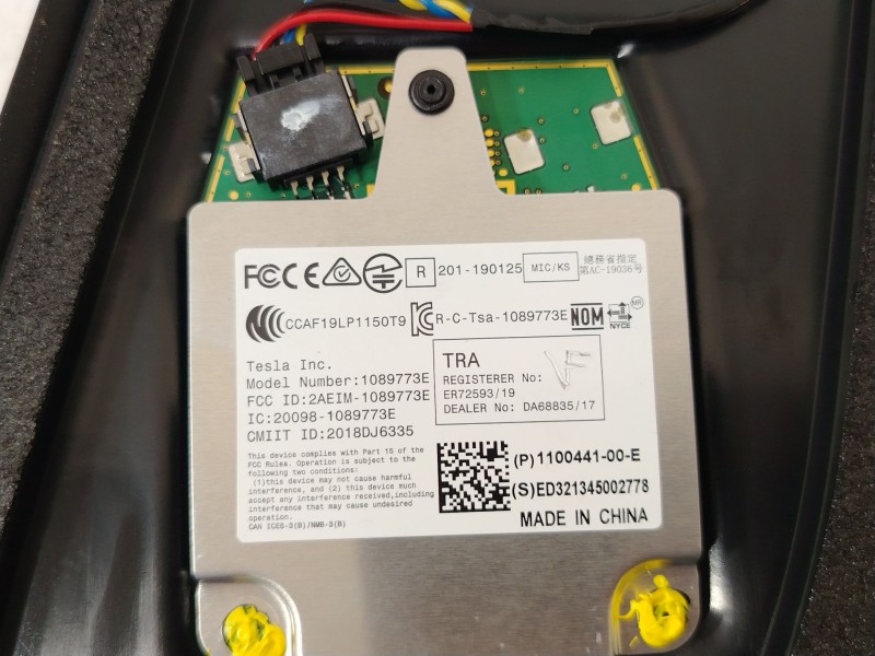 Recambio de moldura puerta delantera derecha para tesla model 3 (5yj3) ev referencia OEM IAM 110925500I 110061900C 110044100E