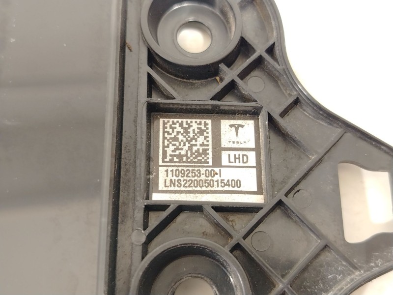 Recambio de moldura puerta delantera izquierda para tesla model 3 (5yj3) ev referencia OEM IAM 110925300I 109297800C 110043700E