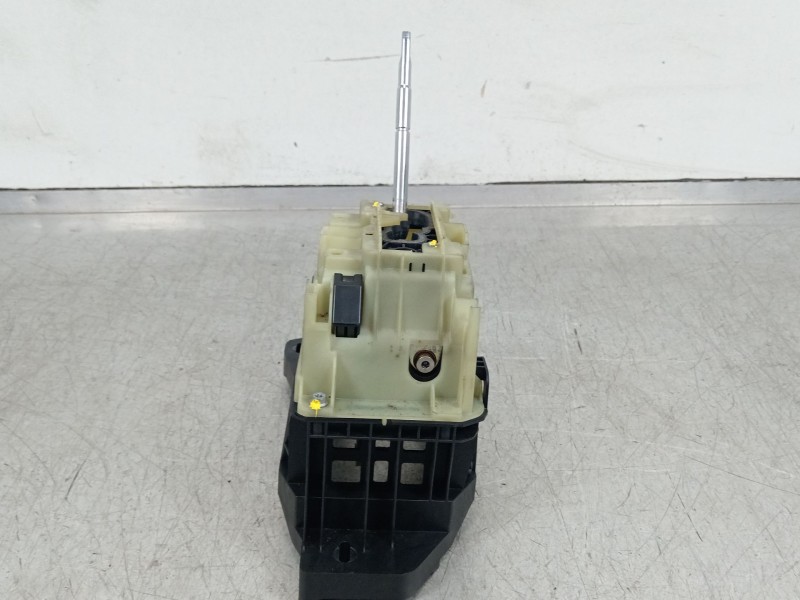 Recambio de palanca cambio para mercedes-benz clase b (w245) 200 (245.233) referencia OEM IAM A1693700709 169267068 169267056