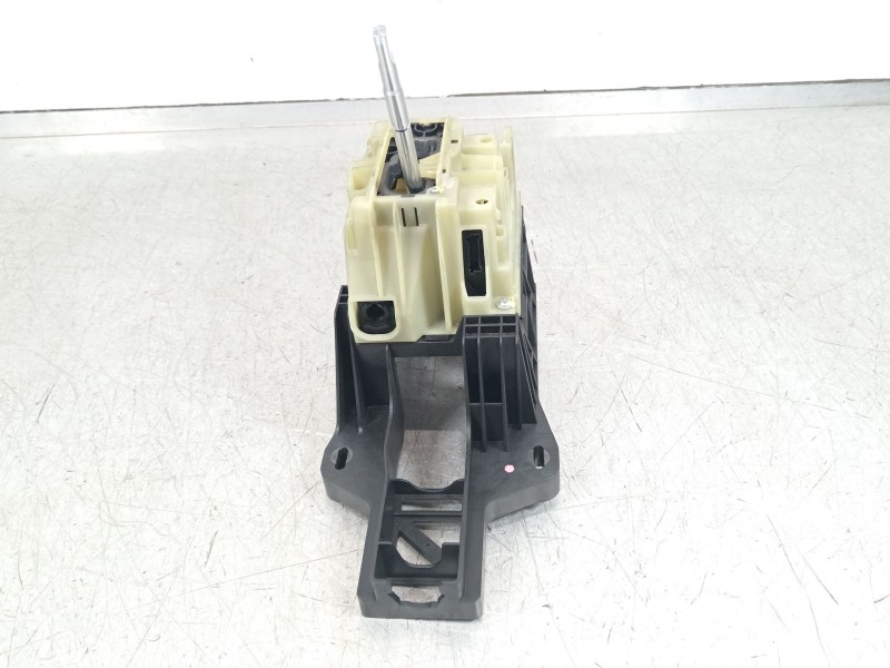 Recambio de palanca cambio para mercedes-benz clase b (w245) 200 (245.233) referencia OEM IAM A1693700709 169267068 169267056