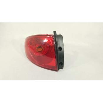 PILOTO TRASERO IZQUIERDO 5P0945111B 5P0945095E 