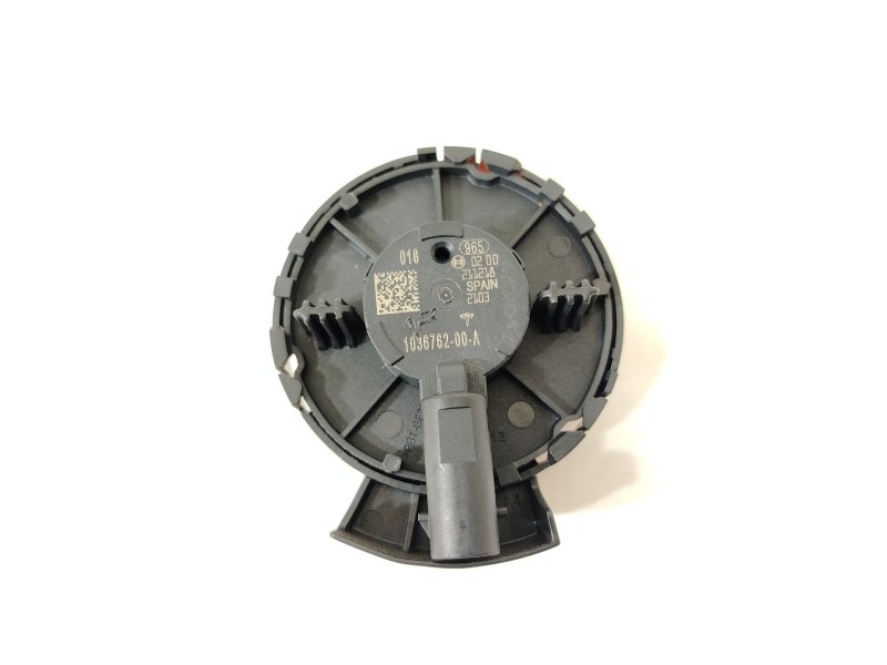 Recambio de sensor para tesla model 3 (5yj3) ev referencia OEM IAM 103676200A  