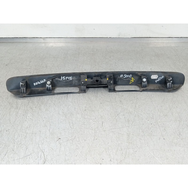 Recambio de maneta exterior porton para peugeot 5008 (0u_, 0e_) 1.6 hdi referencia OEM IAM 9684414777  