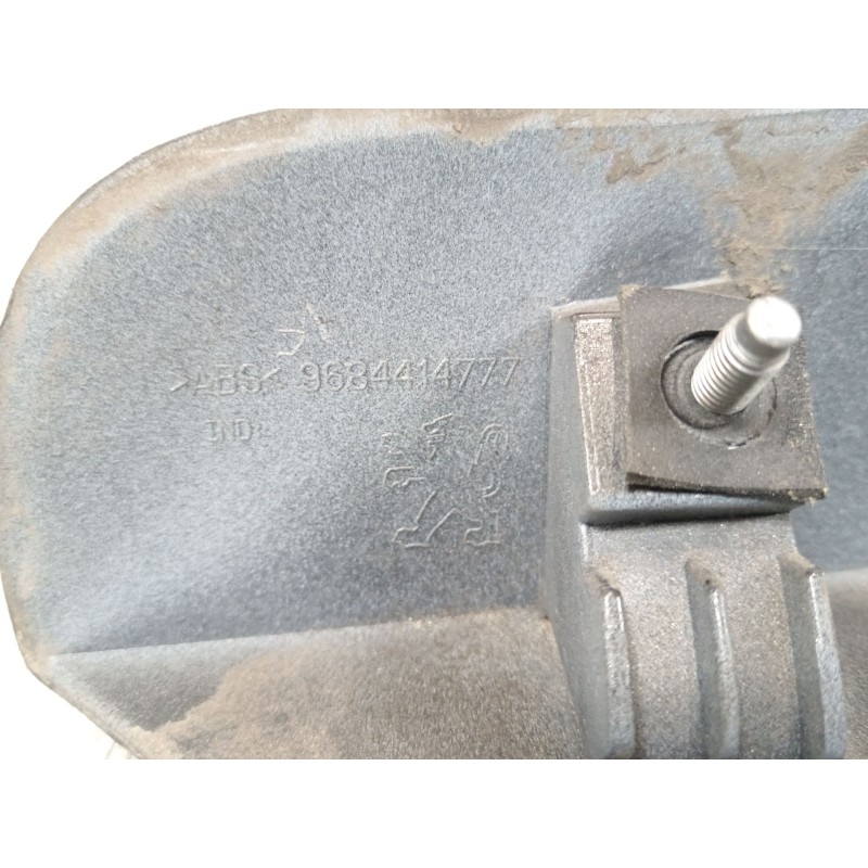 Recambio de maneta exterior porton para peugeot 5008 (0u_, 0e_) 1.6 hdi referencia OEM IAM 9684414777  
