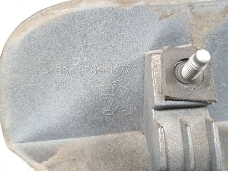 Recambio de maneta exterior porton para peugeot 5008 (0u_, 0e_) 1.6 hdi referencia OEM IAM 9684414777  