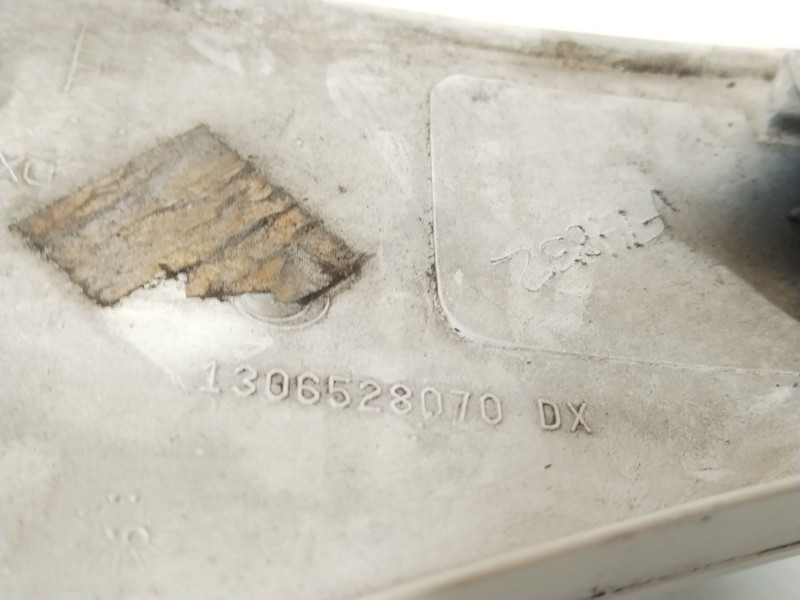 Recambio de moldura para peugeot boxer furgoneta 2.2 hdi 120 referencia OEM IAM 1306528070DX  