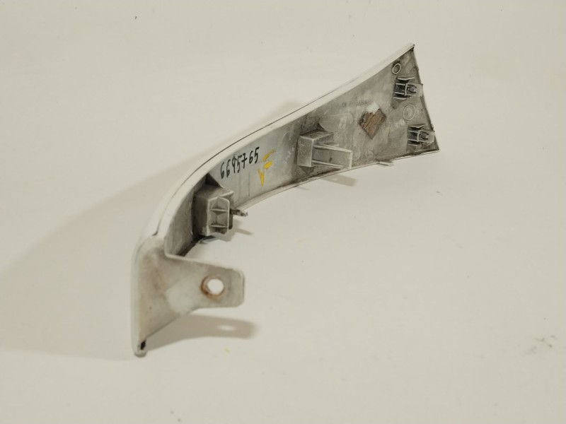 Recambio de moldura para peugeot boxer furgoneta 2.2 hdi 120 referencia OEM IAM 1306528070DX  