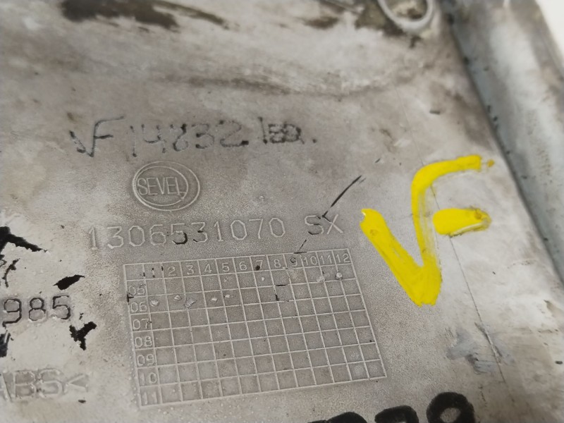 Recambio de moldura para peugeot boxer furgoneta 2.2 hdi 120 referencia OEM IAM 1306531070SX  