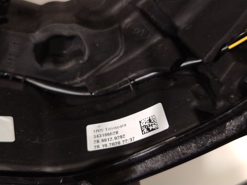 Recambio de volante para dacia sandero iii 1.0 tce 90 referencia OEM IAM 484007754R  