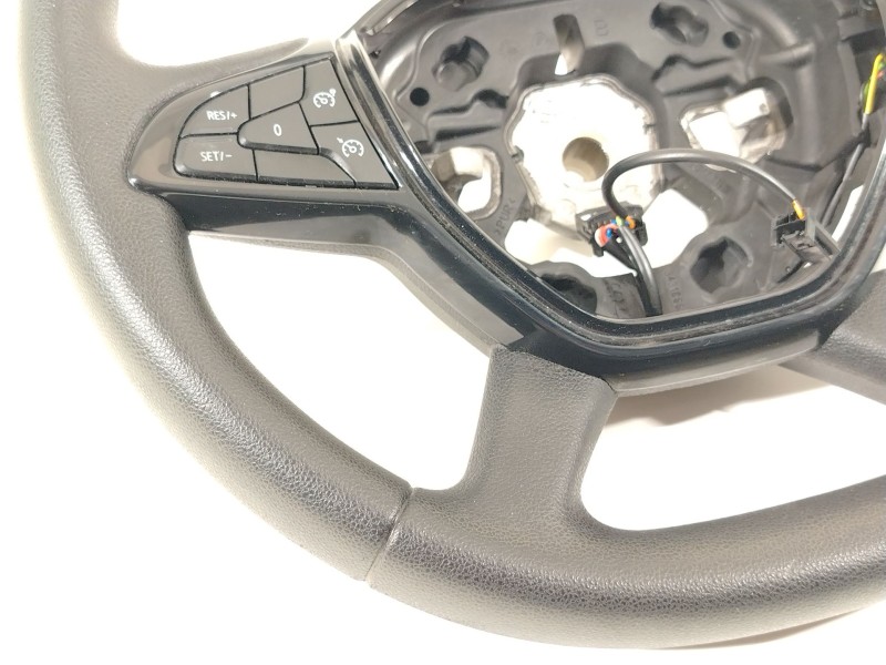 Recambio de volante para dacia sandero iii 1.0 tce 90 referencia OEM IAM 484007754R  