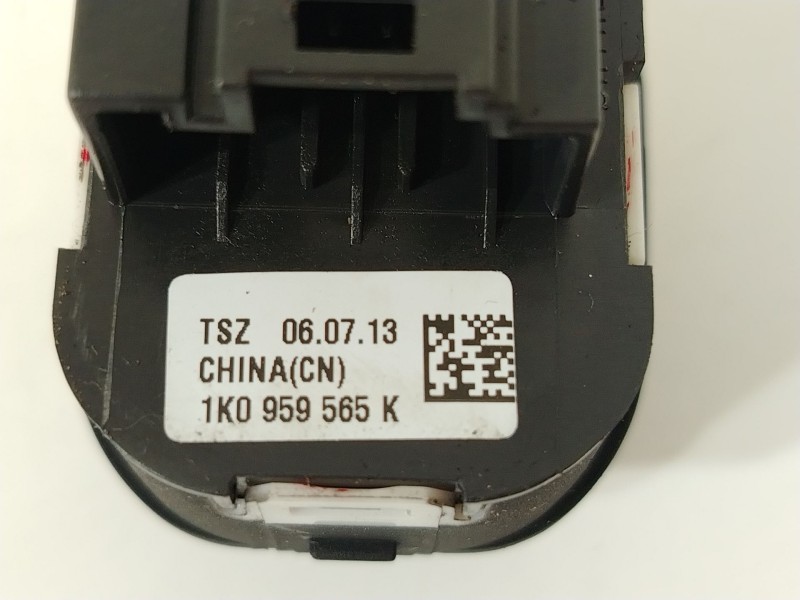 Recambio de mando retrovisor para volkswagen golf v (1k1) 1.4 tsi referencia OEM IAM 1K0959565K  