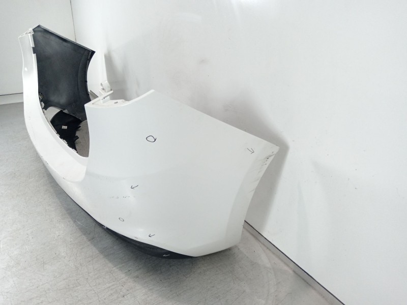 Recambio de paragolpes trasero para kia carens iv 1.6 gdi referencia OEM IAM 86611A4000  