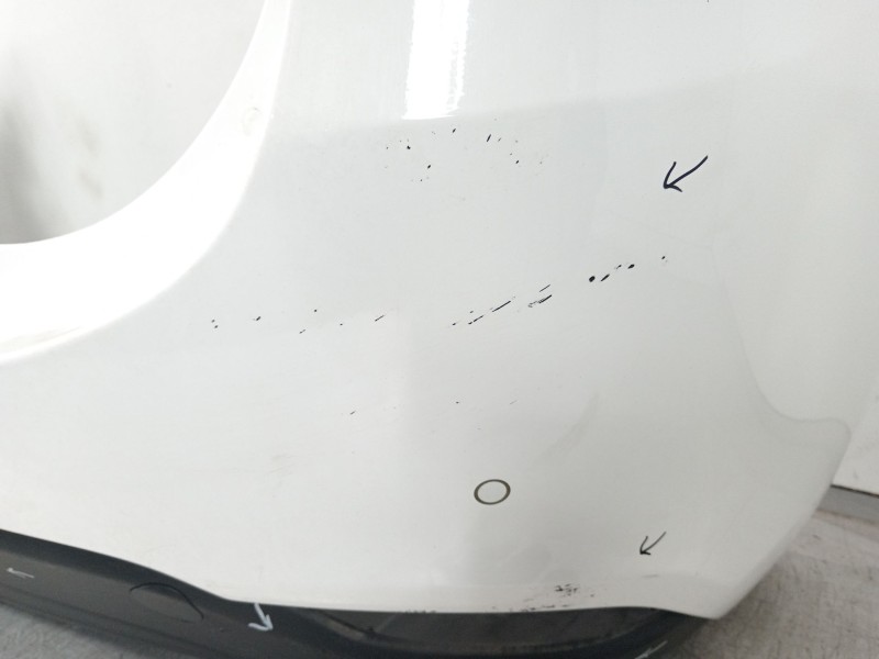 Recambio de paragolpes trasero para kia carens iv 1.6 gdi referencia OEM IAM 86611A4000  