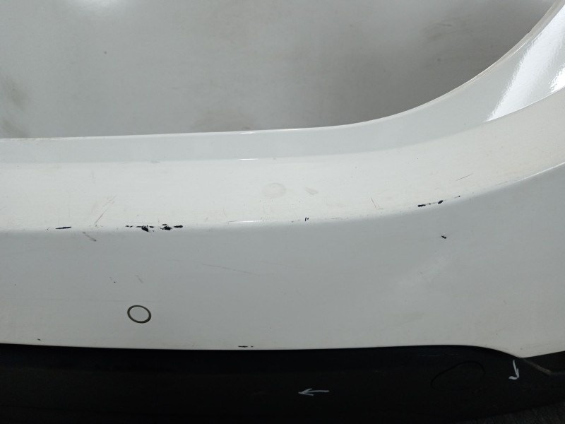 Recambio de paragolpes trasero para kia carens iv 1.6 gdi referencia OEM IAM 86611A4000  