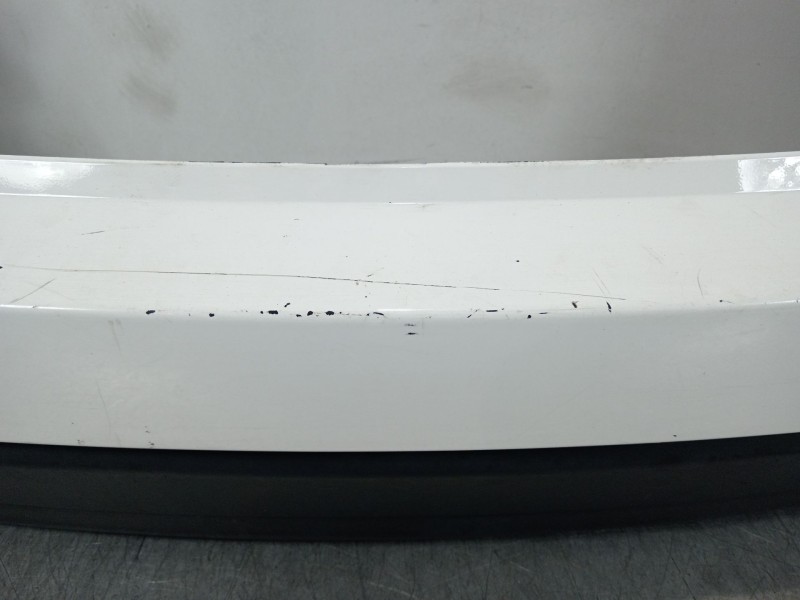 Recambio de paragolpes trasero para kia carens iv 1.6 gdi referencia OEM IAM 86611A4000  