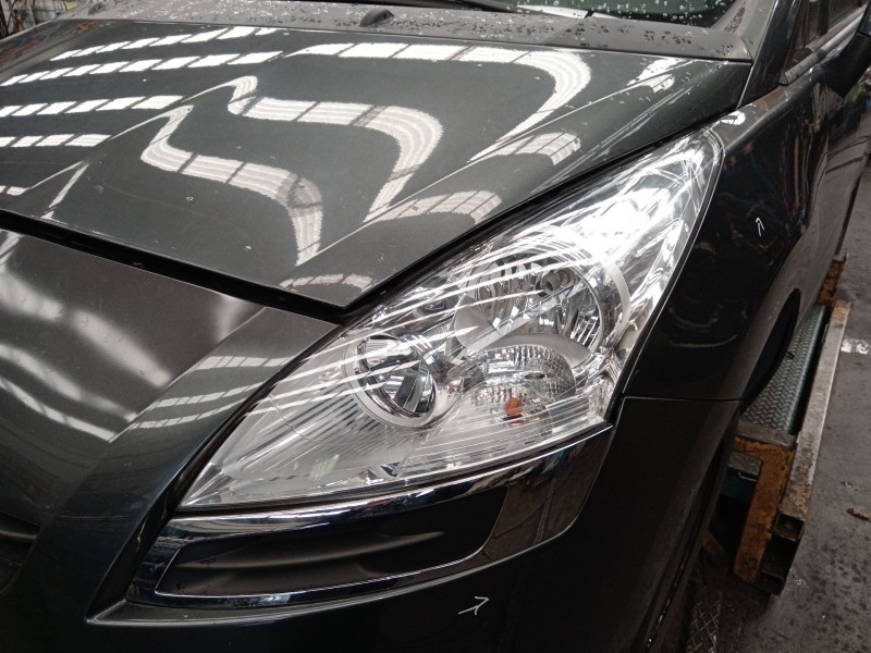 Recambio de faro izquierdo para peugeot 5008 (0u_, 0e_) 1.6 hdi referencia OEM IAM 6208N9 89903248 