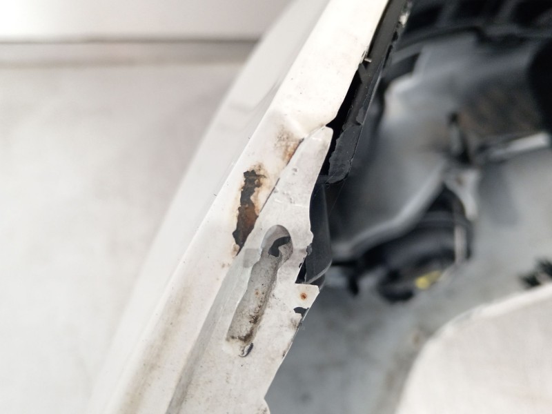 Recambio de paragolpes delantero para seat ibiza iii (6l1) 1.4 tdi referencia OEM IAM 6L0807221  