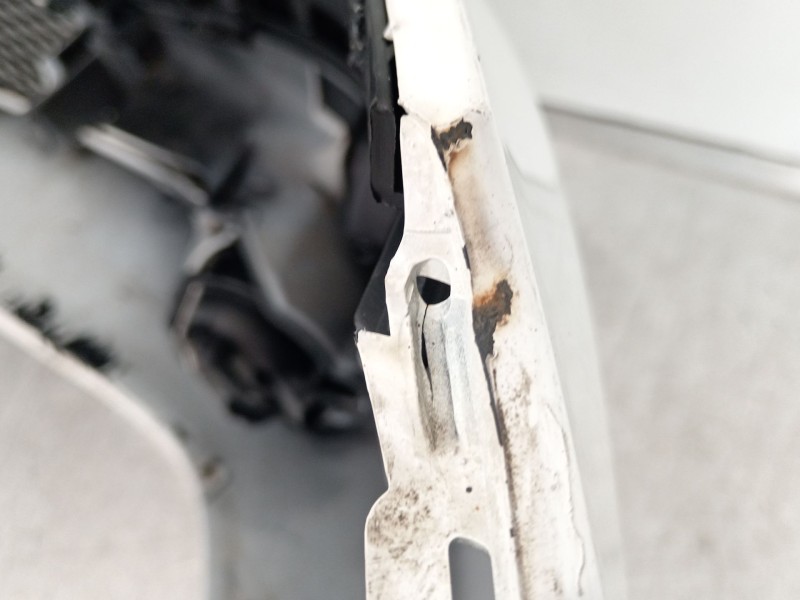 Recambio de paragolpes delantero para seat ibiza iii (6l1) 1.4 tdi referencia OEM IAM 6L0807221  