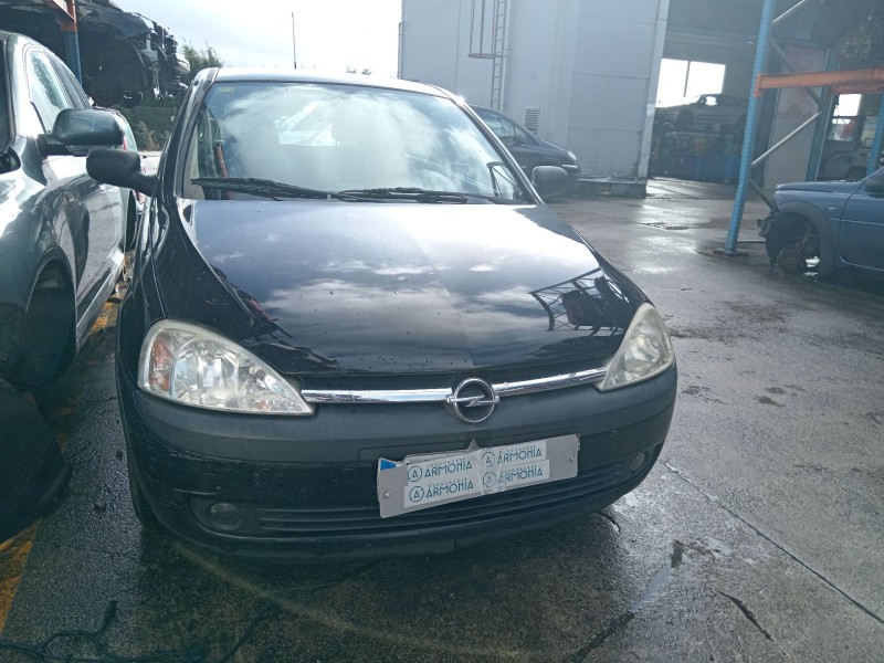 opel corsa c (x01) del año 2002