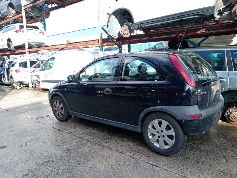 opel corsa c (x01) del año 2002
