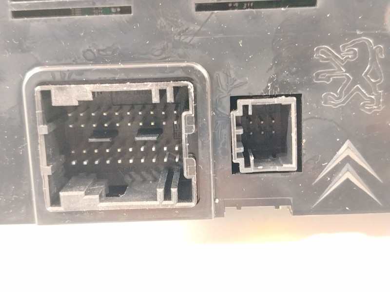 Recambio de mando climatizador para peugeot 5008 (0u_, 0e_) 1.6 hdi referencia OEM IAM 96738323XT  