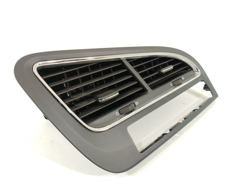 Recambio de rejilla aireadora para peugeot 5008 (0u_, 0e_) 1.6 hdi referencia OEM IAM 9686528077  