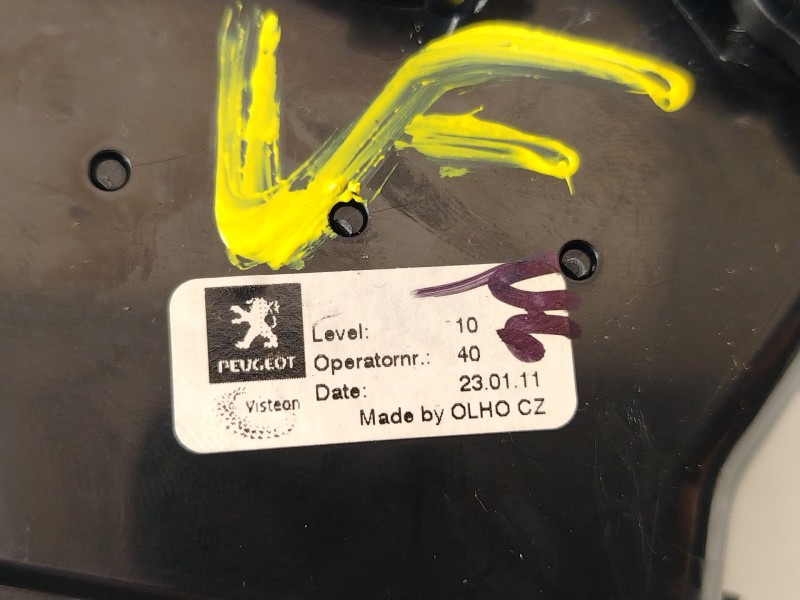 Recambio de rejilla aireadora para peugeot 5008 (0u_, 0e_) 1.6 hdi referencia OEM IAM 9686528077  