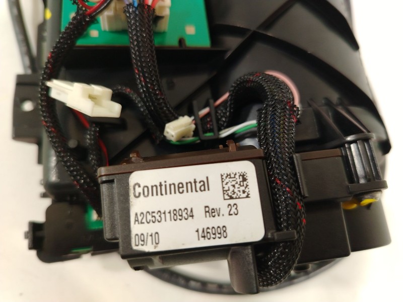 Recambio de pantalla multifuncion para peugeot 5008 (0u_, 0e_) 1.6 hdi referencia OEM IAM 96735367ZD  